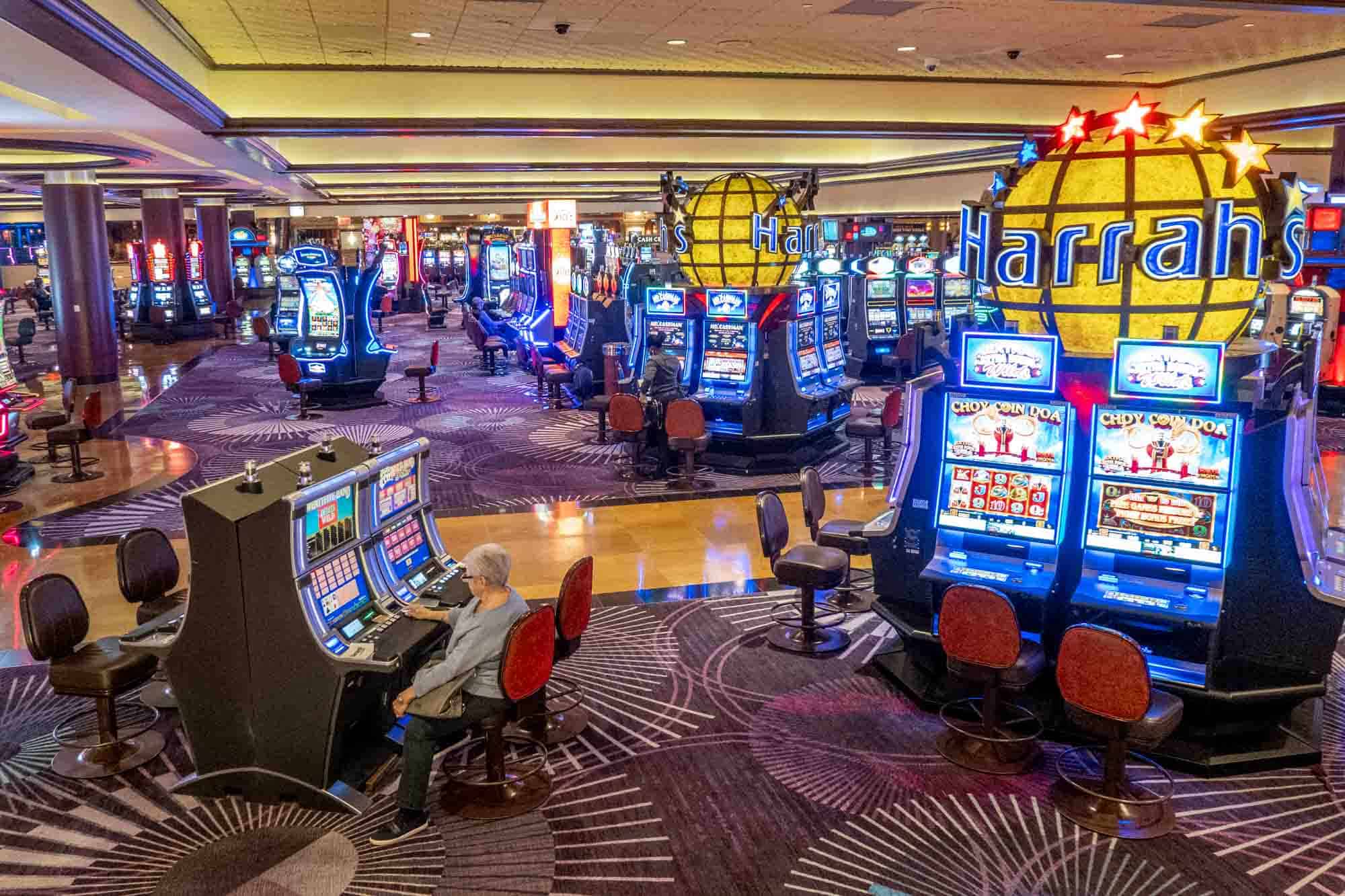 Slots’ta Volatiliteyi Anlamak: Kazanma Şansını Artırma Rehberi